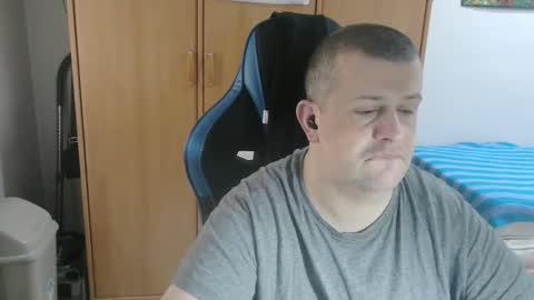 Snapshot of danysanchez1981 chatting on March 1, 2026, 9:44 am danysanchez1981 online show from March 1, 2026, 9:44 am