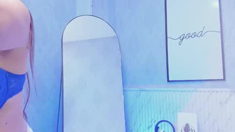 Snapshot of daphne81_ chatting on September 11, 2025, 2:22 am Daphne online show from September 11, 2025, 2:22 am