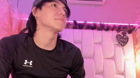 daphne_and_roger online show from March 19, 2026, 11:14 am