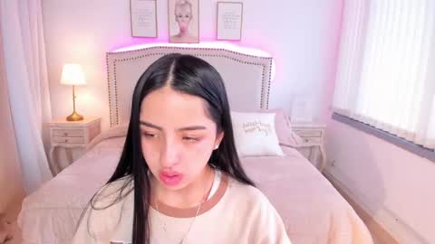 Snapshot of daphne_chers chatting on February 16, 2025, 2:32 pm daphne_chers online show from February 16, 2025, 2:32 pm