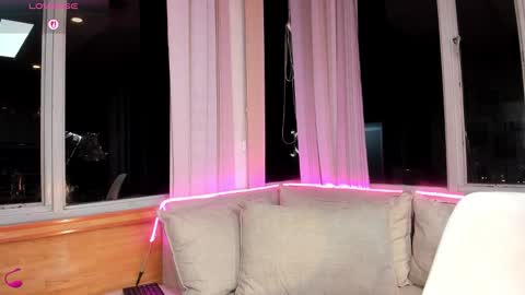 daphne_chers online show from November 10, 2025, 11:37 pm