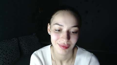 Daphne Darkthorn online show from November 4, 2025, 6:18 pm