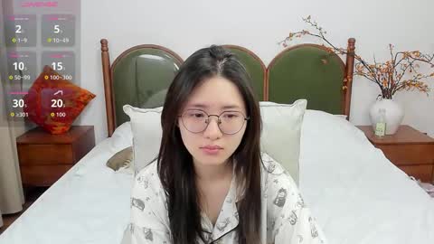 Snapshot of daphnedawn chatting on November 25, 2025, 11:21 am Dawn online show from November 25, 2025, 11:21 am