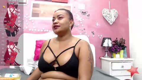 Snapshot of daphneeglow chatting on March 2, 2025, 1:05 pm daphneeglow online show from March 2, 2025, 1:05 pm