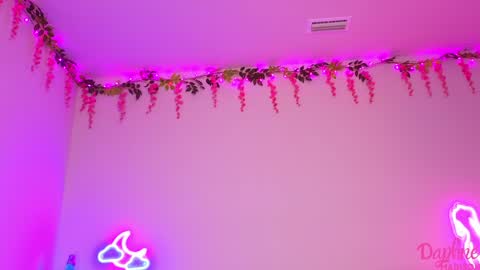 Daphne Madison online show from November 5, 2025, 10:10 pm