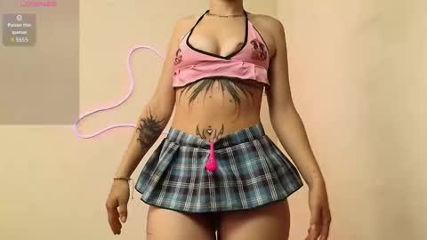 Snapshot of daphnepurple chatting on October 25, 2025, 2:13 pm DAPHNE online show from October 25, 2025, 2:13 pm
