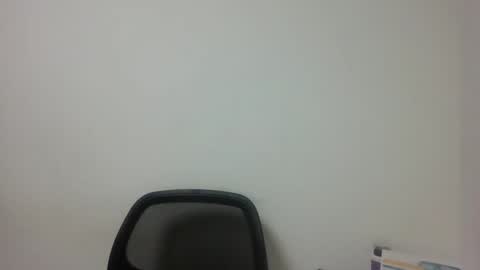 Snapshot of dapnne24 chatting on December 17, 2025, 8:37 pm dapnne online show from December 17, 2025, 8:37 pm