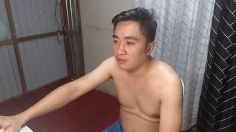 Snapshot of darby1992 chatting on February 22, 2025, 5:35 pm Rob online show from February 22, 2025, 5:35 pm