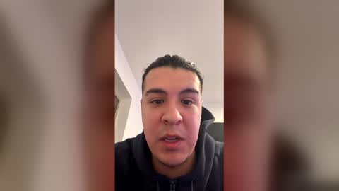 Snapshot of darekfavor12 chatting on March 7, 2026, 4:42 am darekfavor12 online show from March 7, 2026, 4:42 am