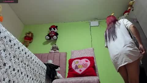 Snapshot of dariana_hot chatting on December 17, 2025, 1:17 pm dariana_hot online show from December 17, 2025, 1:17 pm