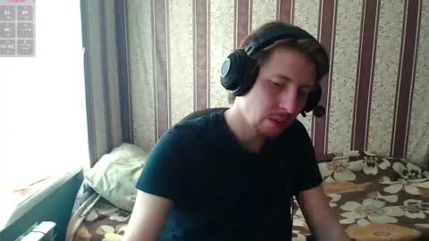 darienlarge online show from October 17, 2025, 8:06 am