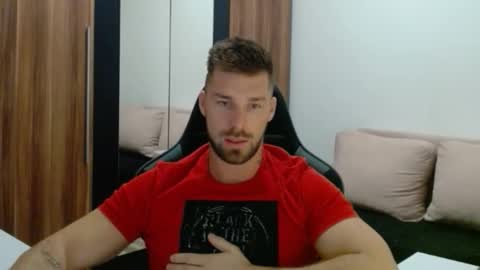 darius_94 online show from February 22, 2026, 5:19 am