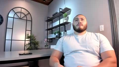 Darius online show from May 6, 2026, 11:26 am
