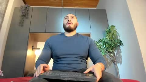 Darius online show from May 7, 2026, 11:15 am