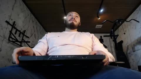 Darius online show from May 26, 2026, 11:17 am