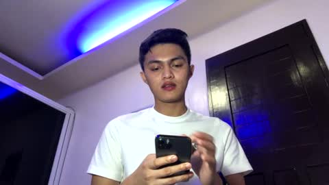 Snapshot of dark_angel69x chatting on December 24, 2024, 5:34 pm Guile online show from December 24, 2024, 5:34 pm