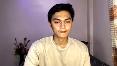 Snapshot of dark_angel69x chatting on February 20, 2025, 7:55 am Guile online show from February 20, 2025, 7:55 am