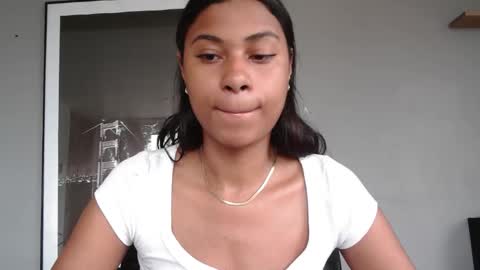 Snapshot of dark_enchantress_ chatting on January 11, 2026, 7:19 pm Sofia online show from January 11, 2026, 7:19 pm