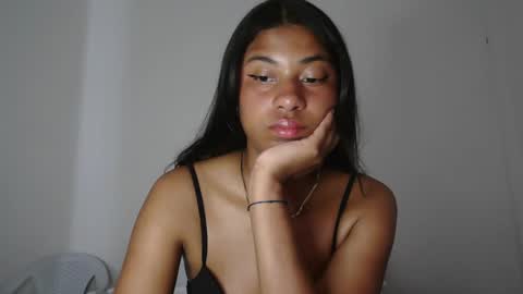 Snapshot of dark_enchantress_ chatting on February 15, 2026, 4:25 pm Sofia online show from February 15, 2026, 4:25 pm