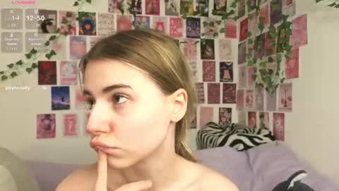 Snapshot of dark_ester chatting on June 30, 2026, 10:05 am Ester online show from June 30, 2026, 10:05 am
