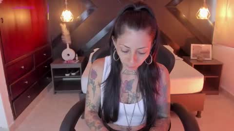 M I K A E L A online show from September 19, 2025, 9:15 pm