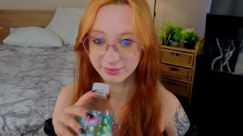 Lola online show from March 20, 2026, 1:54 am