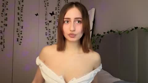 Emily online show from December 3, 2025, 7:16 am