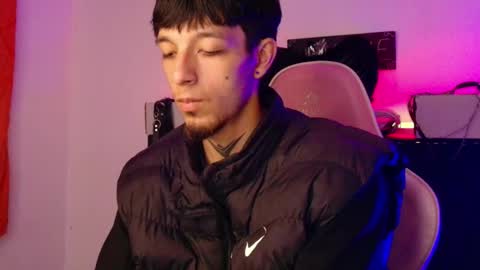 rosse online show from February 17, 2026, 3:25 am