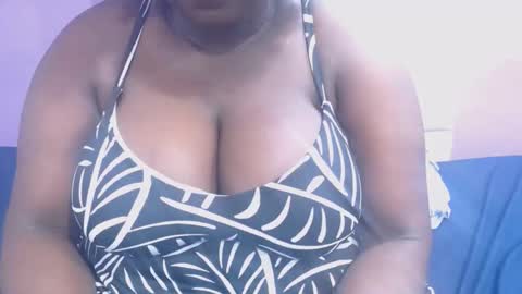 Snapshot of darkgiantmelanin chatting on April 13, 2026, 8:31 am darkgiantmelanin online show from April 13, 2026, 8:31 am