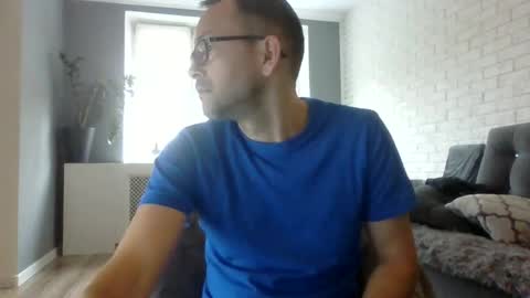 Snapshot of darkhaired34 chatting on January 23, 2025, 8:25 am darkhaired34 online show from January 23, 2025, 8:25 am