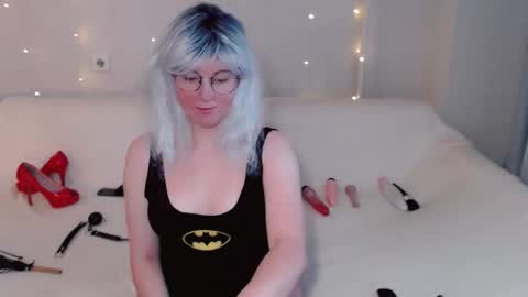 Kelly online show from November 23, 2025, 6:24 am