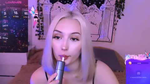 Snapshot of darklovebby chatting on February 16, 2025, 6:32 am Lana Jack and Tom online show from February 16, 2025, 6:32 am