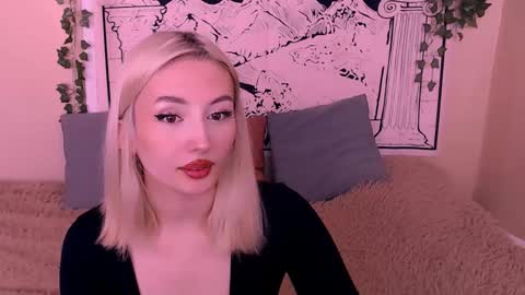 Snapshot of darklovebby chatting on March 12, 2025, 5:24 am Lana Jack and Tom online show from March 12, 2025, 5:24 am