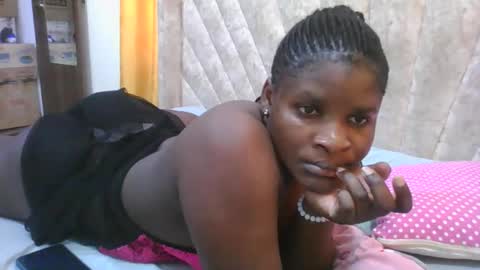 SHANICE online show from November 11, 2025, 8:14 am