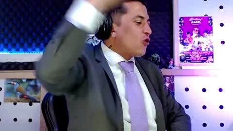 DARKO0717 online show from January 22, 2025, 2:46 pm