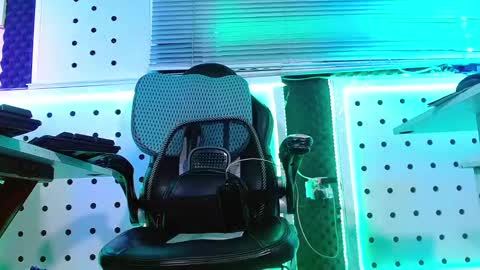 DARKO0717 online show from September 17, 2025, 9:44 am