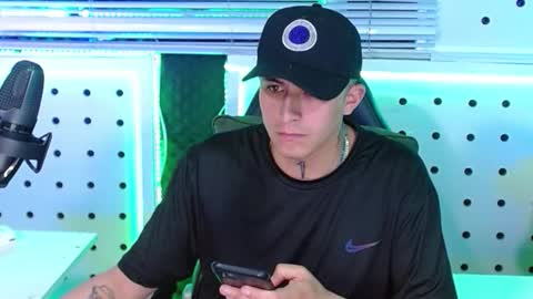 DARKO0717 online show from December 18, 2025, 2:50 am