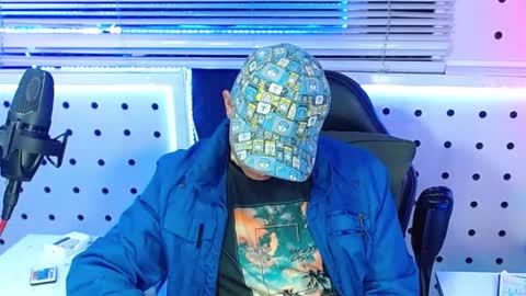 DARKO0717 online show from December 22, 2025, 6:38 pm