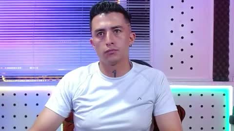 DARKO0717 online show from April 14, 2026, 1:11 am