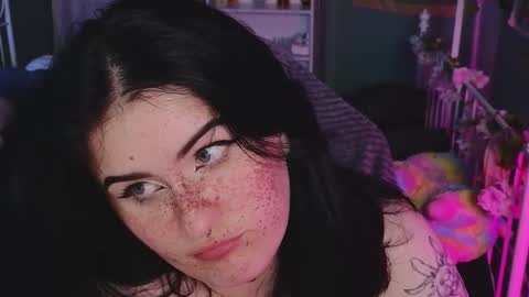 Shine online show from November 12, 2025, 6:47 am