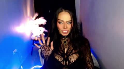 HAPPY BIRTHDAY MISTRESS MADRIANA online show from June 19, 2026, 2:05 am