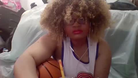 Snapshot of darksundaze chatting on April 11, 2026, 1:54 am DarkSundaze online show from April 11, 2026, 1:54 am