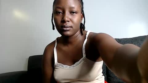 darktanqueen online show from March 6, 2025, 2:51 am