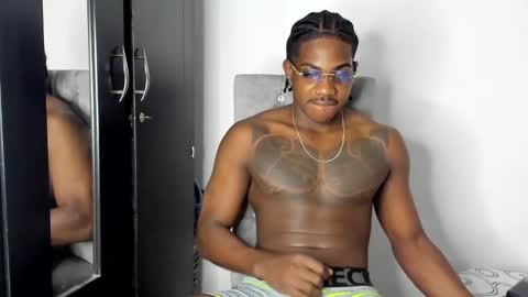 Snapshot of darktemp_ chatting on February 24, 2026, 11:30 am Darktemp online show from February 24, 2026, 11:30 am