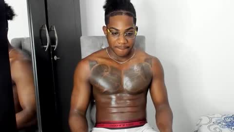 Snapshot of darktemp_ chatting on March 4, 2026, 11:27 am Darktemp online show from March 4, 2026, 11:27 am