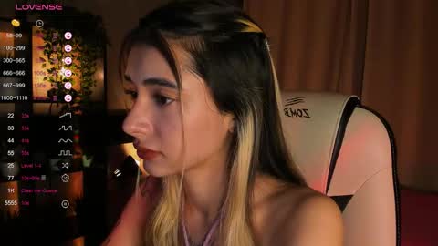 Belle online show from September 11, 2025, 4:01 am