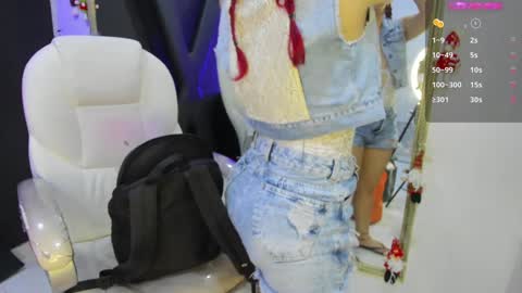 Snapshot of darlingbdsm_ chatting on December 24, 2024, 2:01 pm Darling online show from December 24, 2024, 2:01 pm