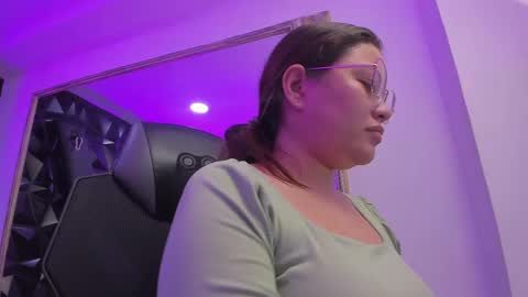 Darling online show from April 14, 2026, 1:39 pm