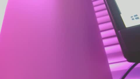 Venus online show from November 18, 2025, 1:44 am