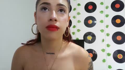 Snapshot of darlyhooper1_ chatting on December 10, 2024, 5:00 pm Darlyhooper online show from December 10, 2024, 5:00 pm